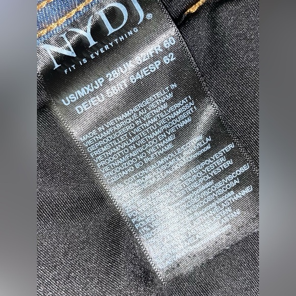 NYDJ Shape Curves 360 Capris Plus Size 28 - Picture 3 of 10